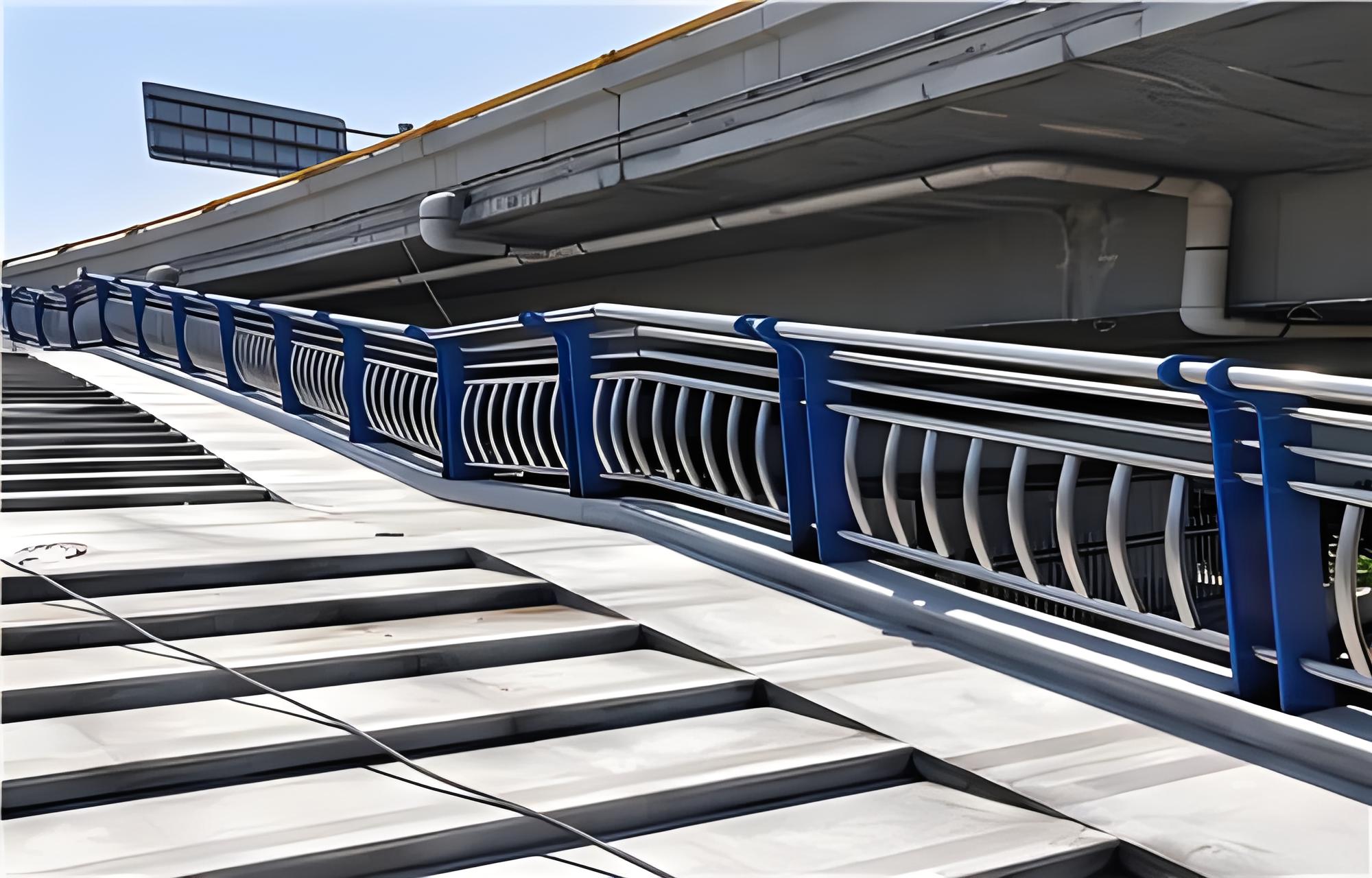 重庆不锈钢桥梁护栏维护方案：确保安全，延长使用寿命